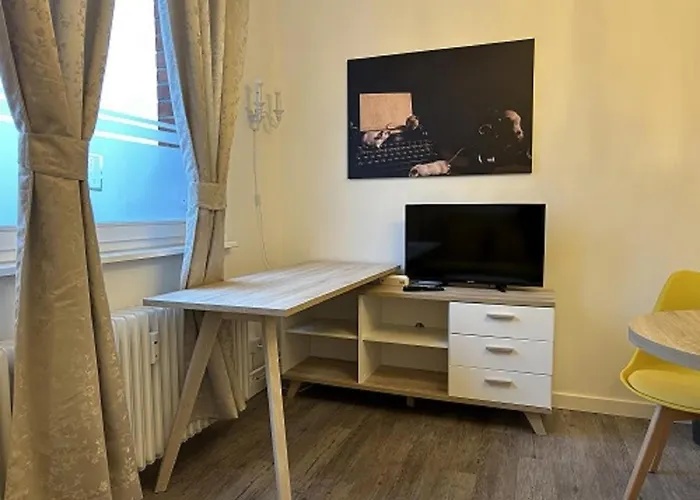 Guenstige 1 Person Stadtnah Bola 46 *