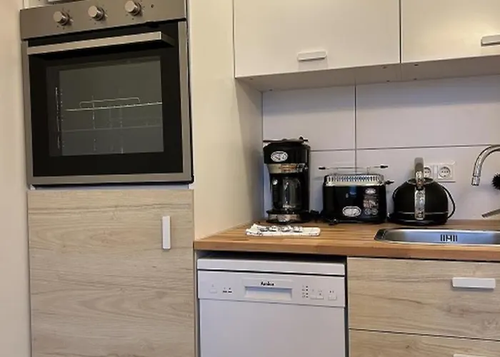 Guenstige 1 Person Stadtnah Bola 46 Apartment *